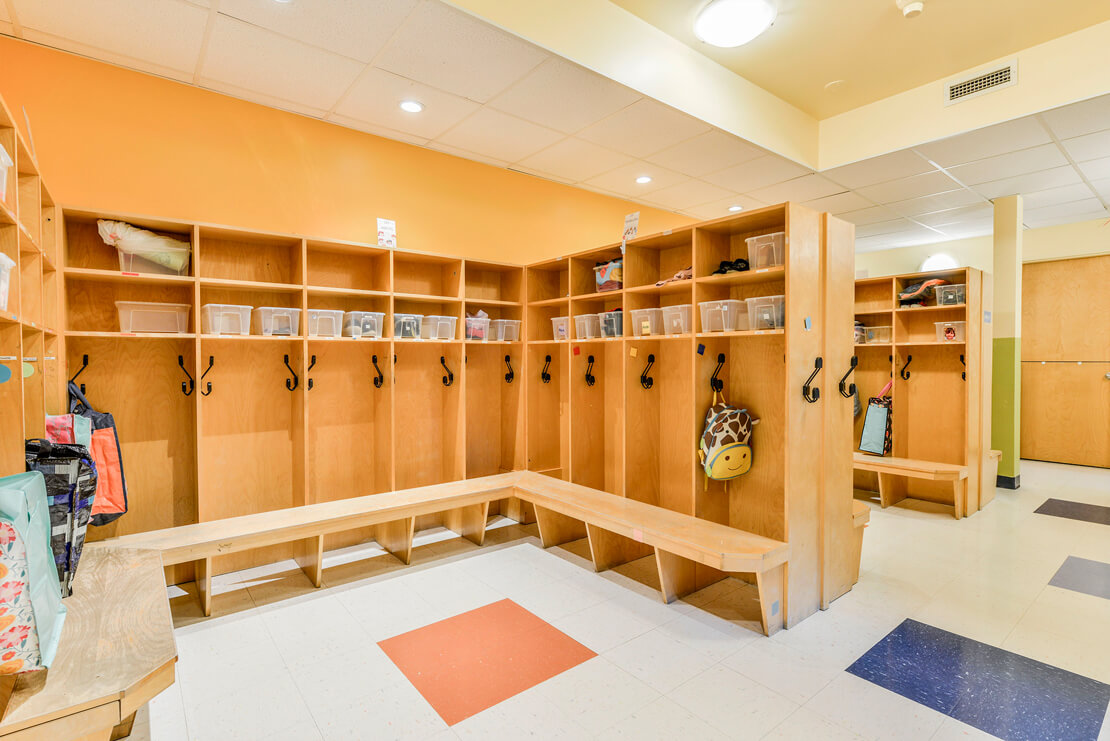 Centre de la petite enfance – Aurore Boréale – Vestiaire
